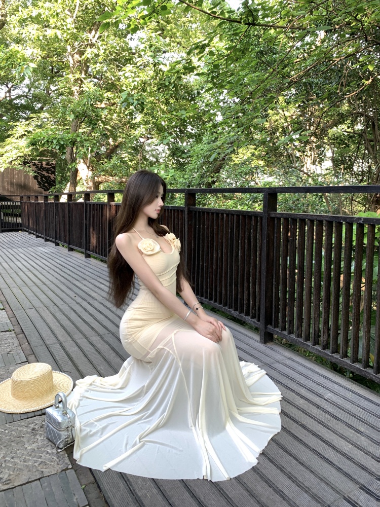 Slim halter commuting applique long frenum dress