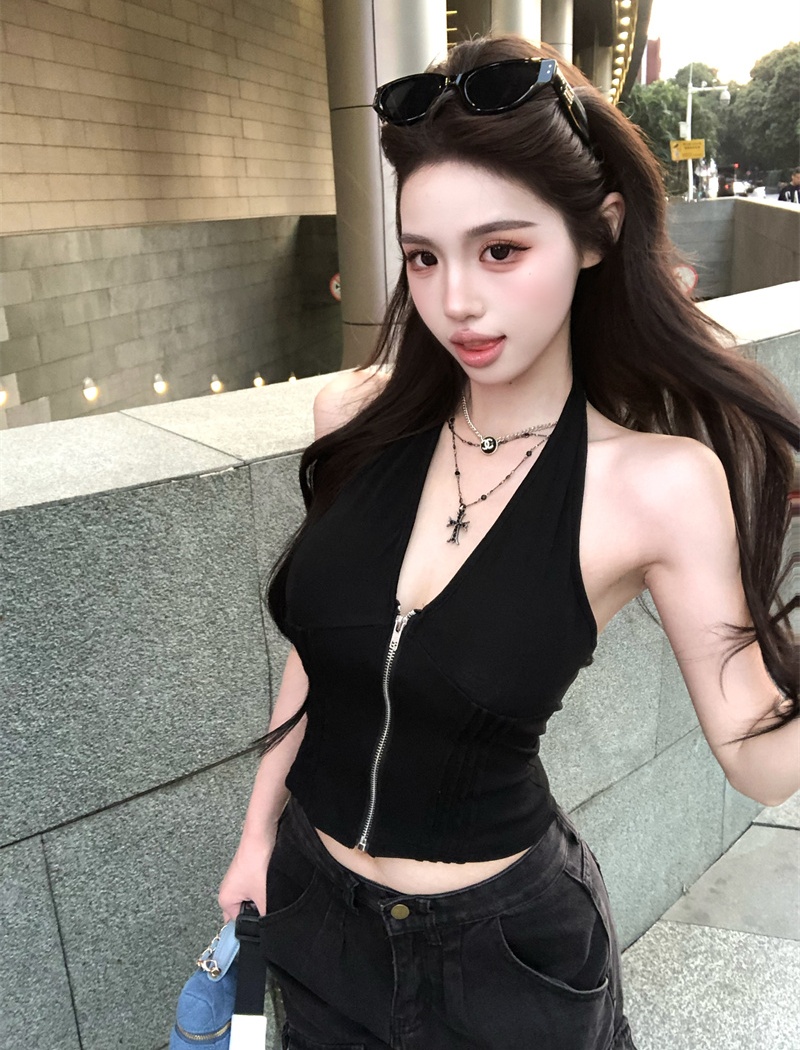 With chest pad halter vest pinched waist tops for women