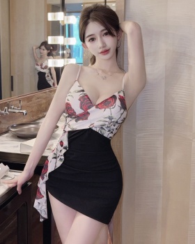 Sexy low-cut package hip bottoming short printing dress