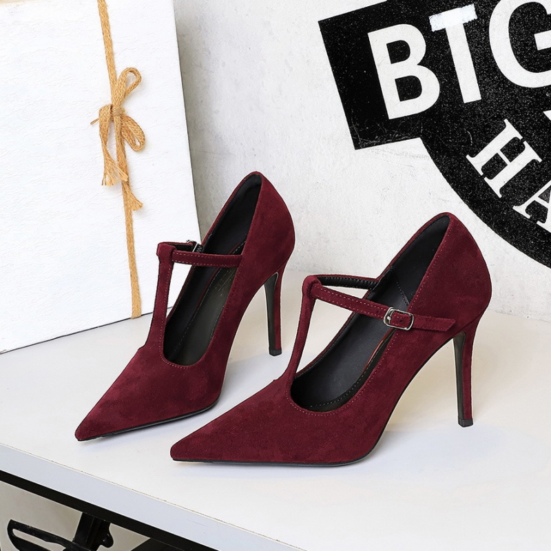 Nightclub high-heeled shoes T-shirt for women