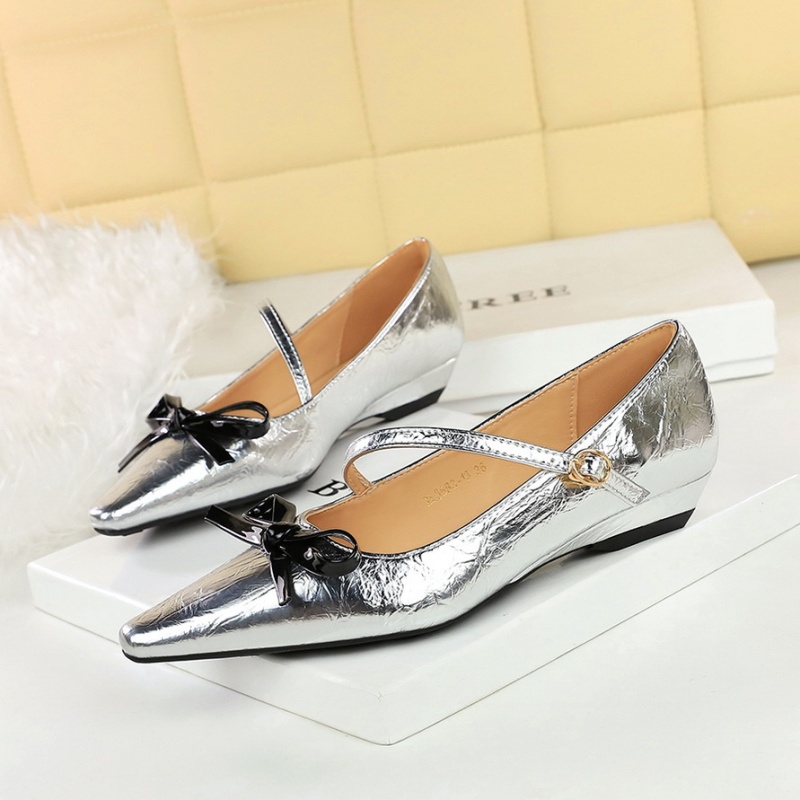 Cozy slipsole European style bow fashion low shoes for women