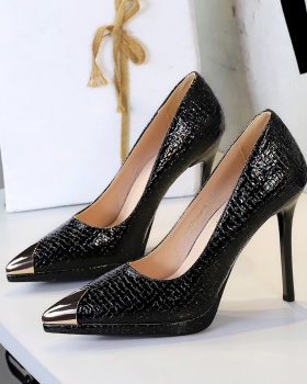 European style fine-root shoes low pointed high-heeled shoes