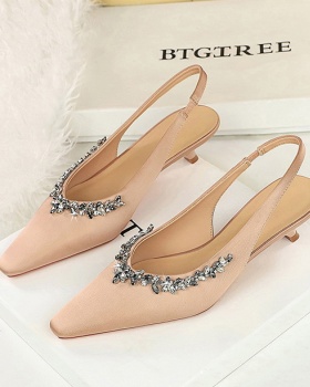 Pointed cozy chain rhinestone satin Korean style shoes