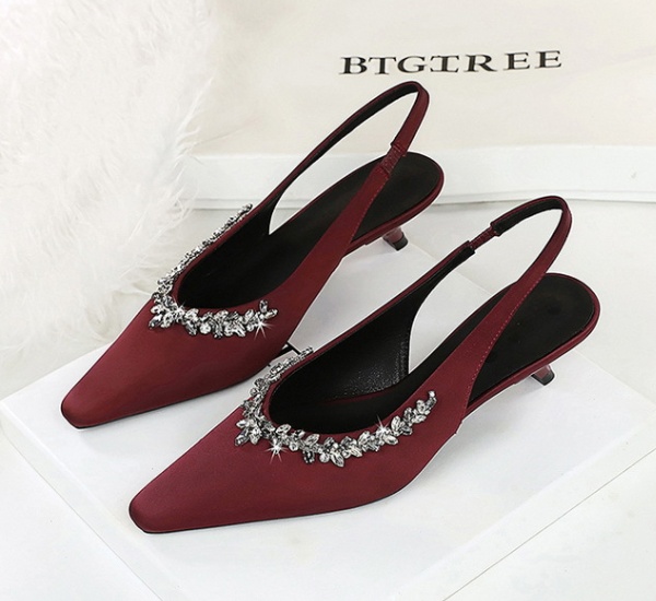 Pointed cozy chain rhinestone satin Korean style shoes