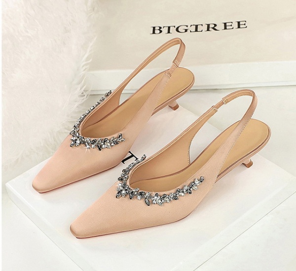 Pointed cozy chain rhinestone satin Korean style shoes