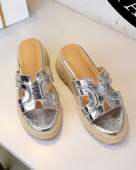 Sandy beach weaving shoes wears outside slippers for women