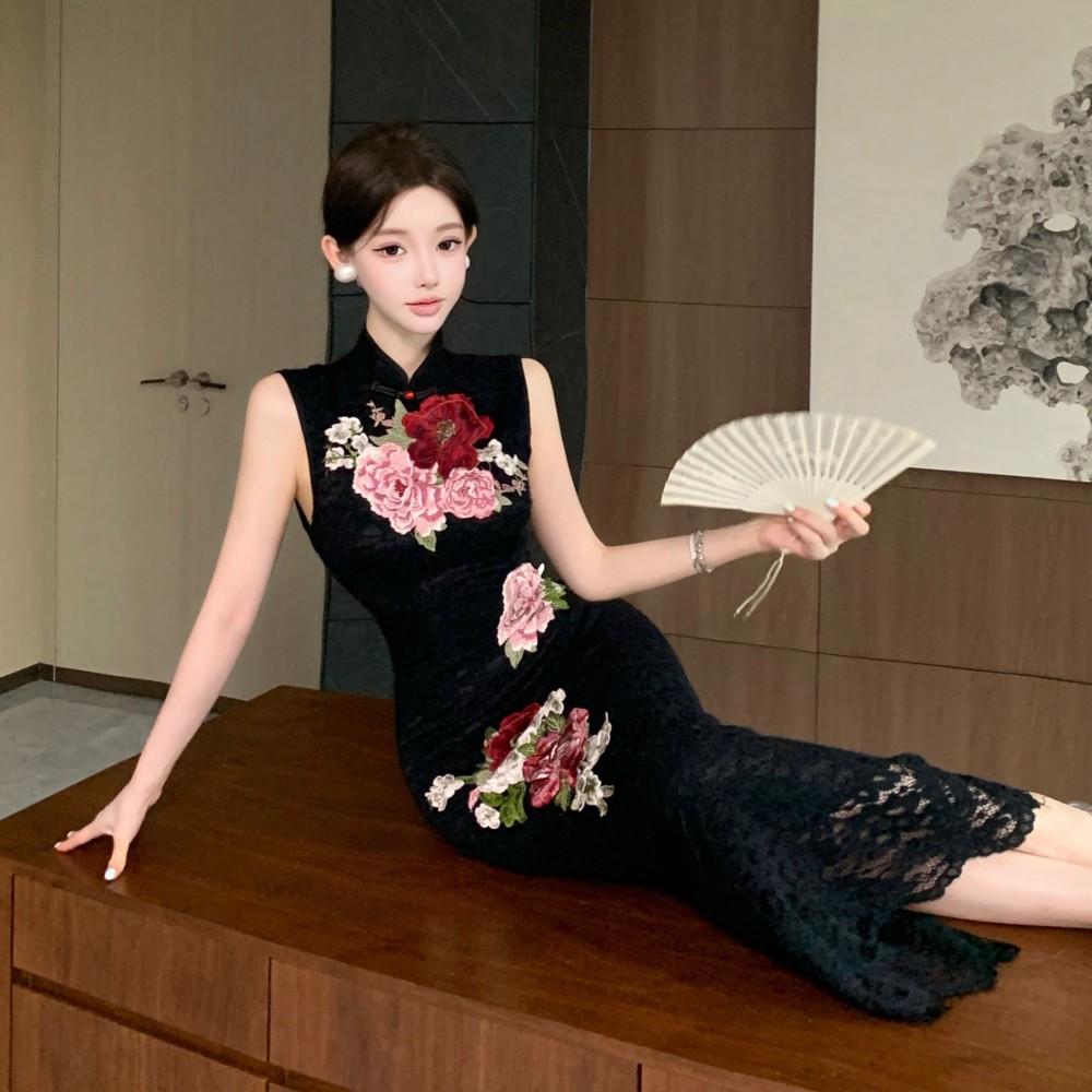 Chinese style retro cheongsam embroidery flowers dress