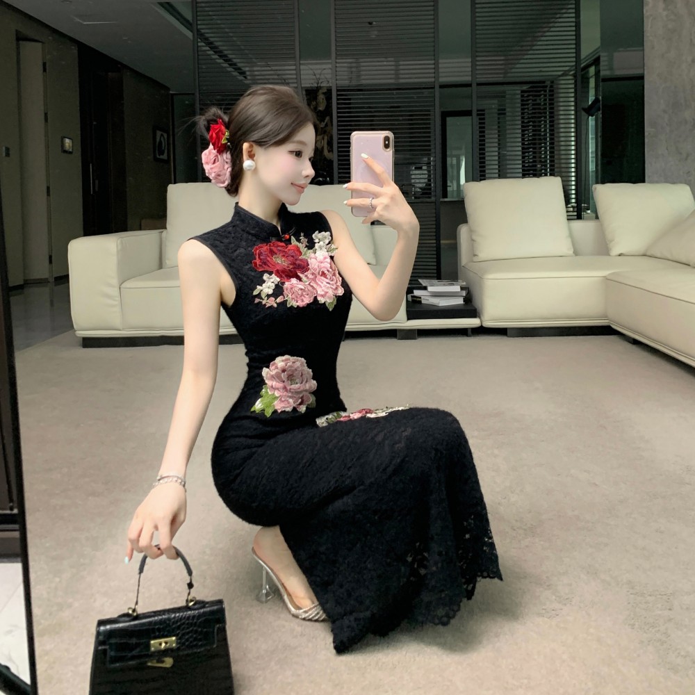 Chinese style retro cheongsam embroidery flowers dress