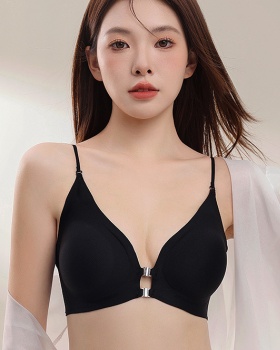 Small chest Bra invisible foundation for women