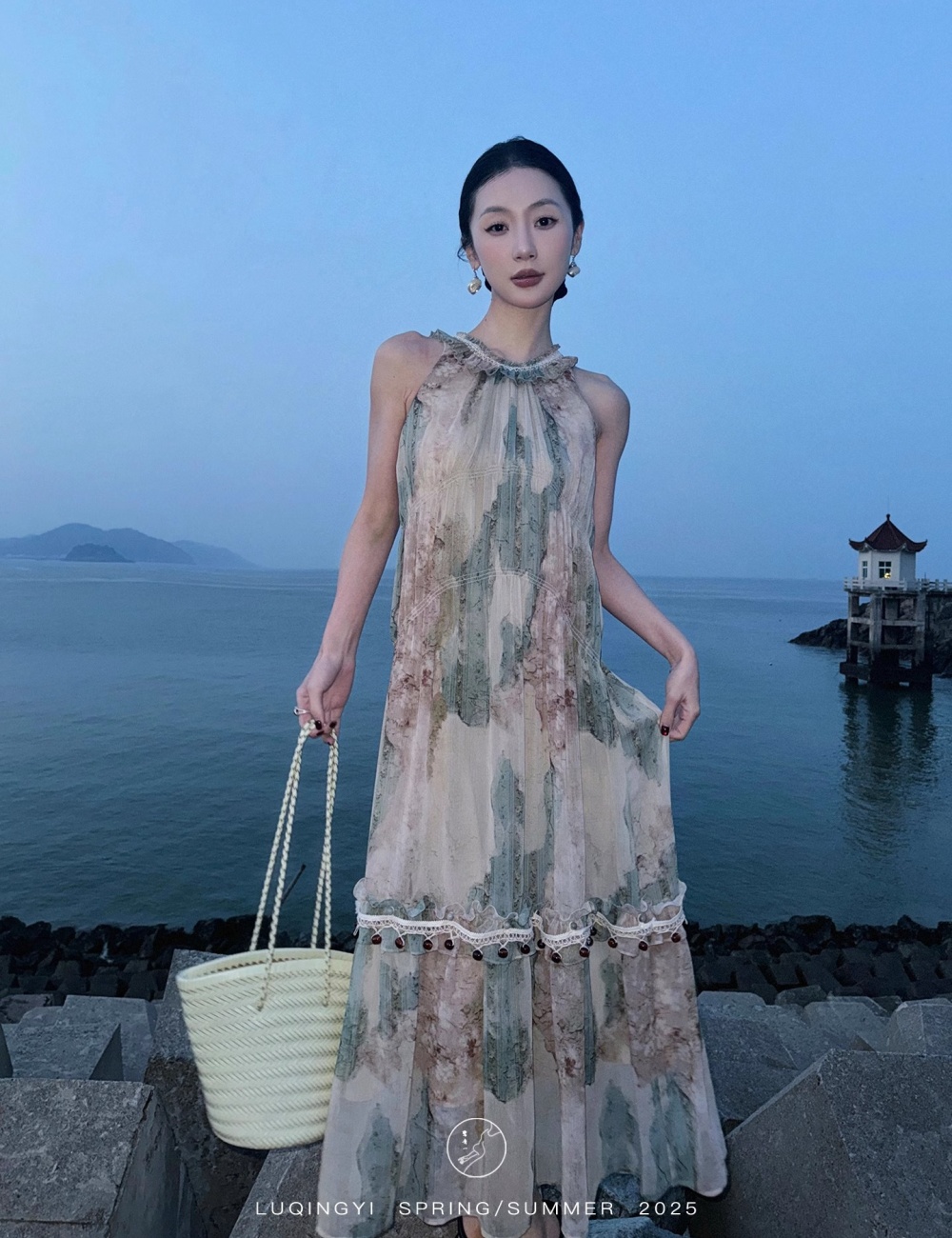 Retro summer printing long dress sleeveless halter dress