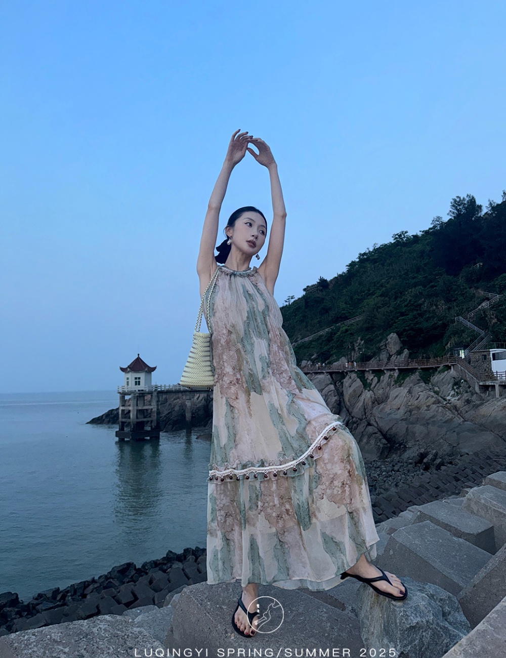 Retro summer printing long dress sleeveless halter dress