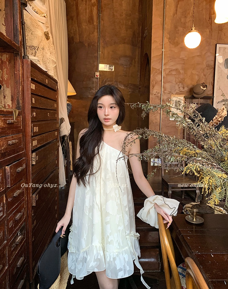 Lotus leaf edges sling sloping shoulder dress