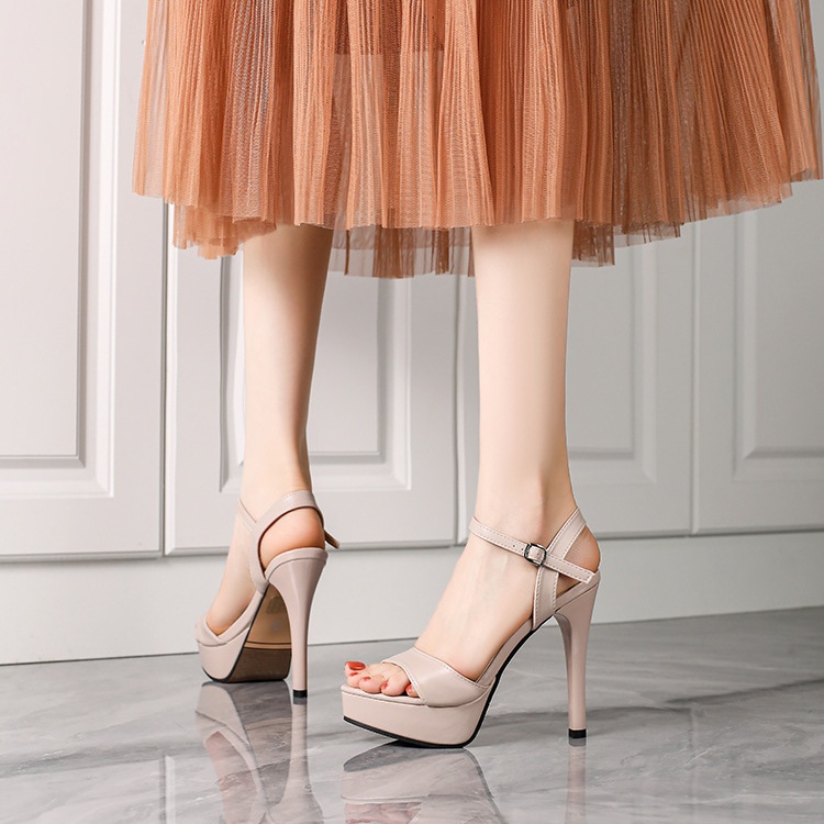Spring open toe fine-root sandals buckle fashion platform