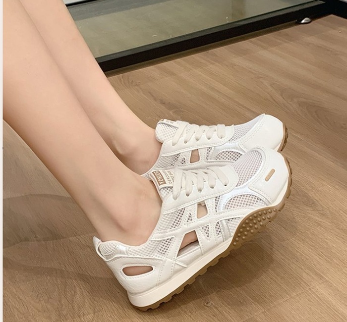 Summer sports shoes wears outside rome sandals