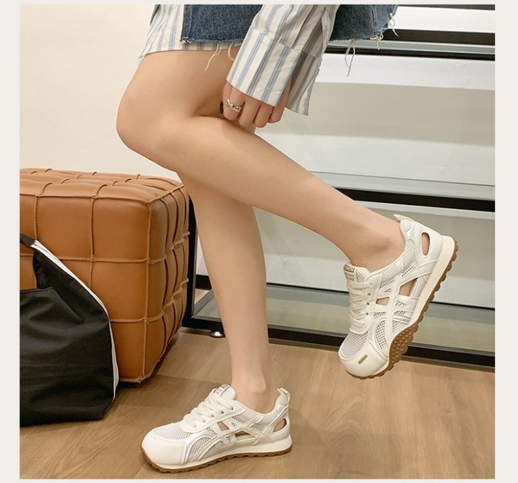Summer sports shoes wears outside rome sandals