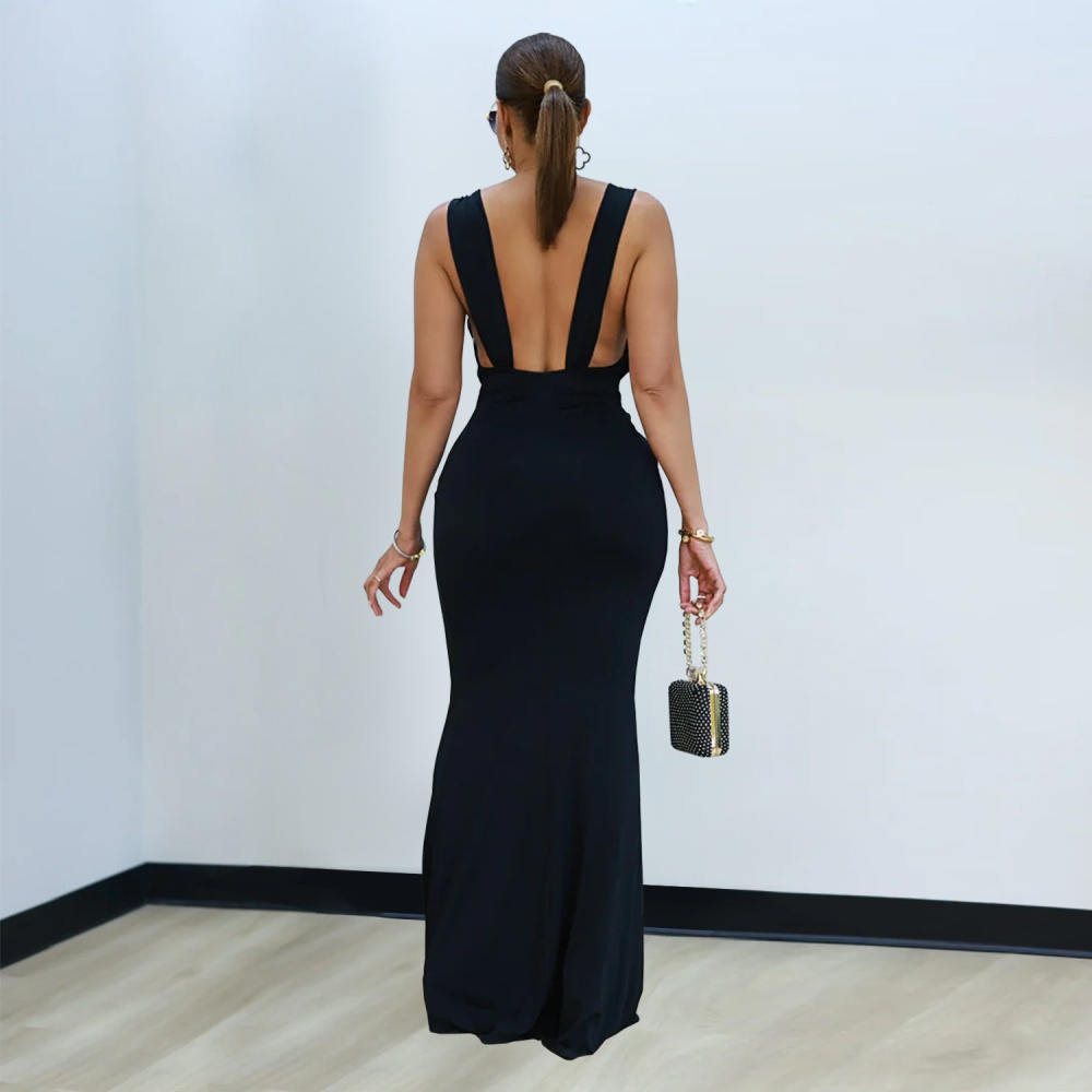 Halter sexy V-neck shoulder strap pure dress for women
