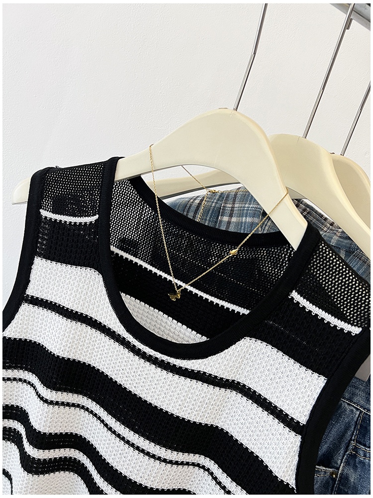 Sleeveless summer vest hollow black-white tops
