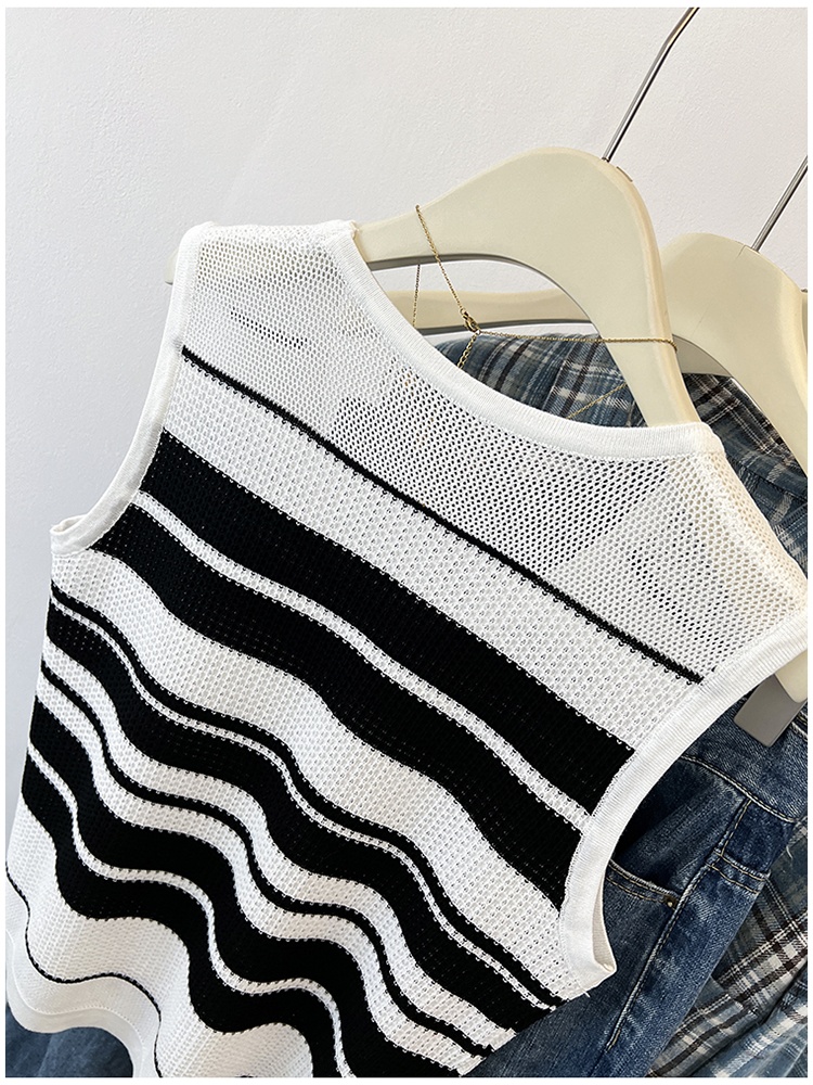 Sleeveless summer vest hollow black-white tops