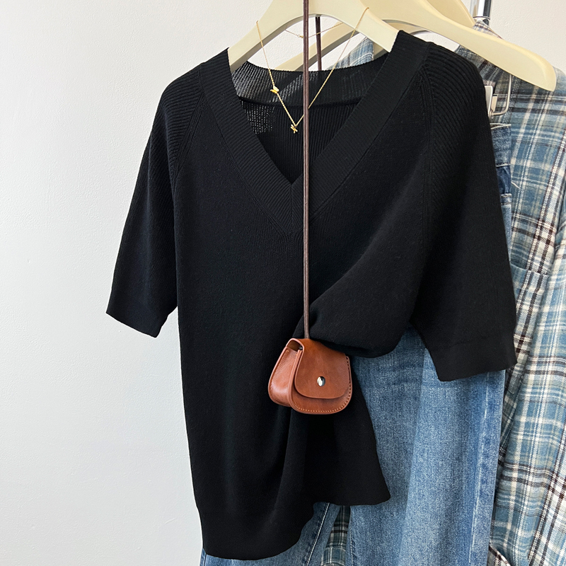 V-neck ice silk T-shirt short sleeve tops for women