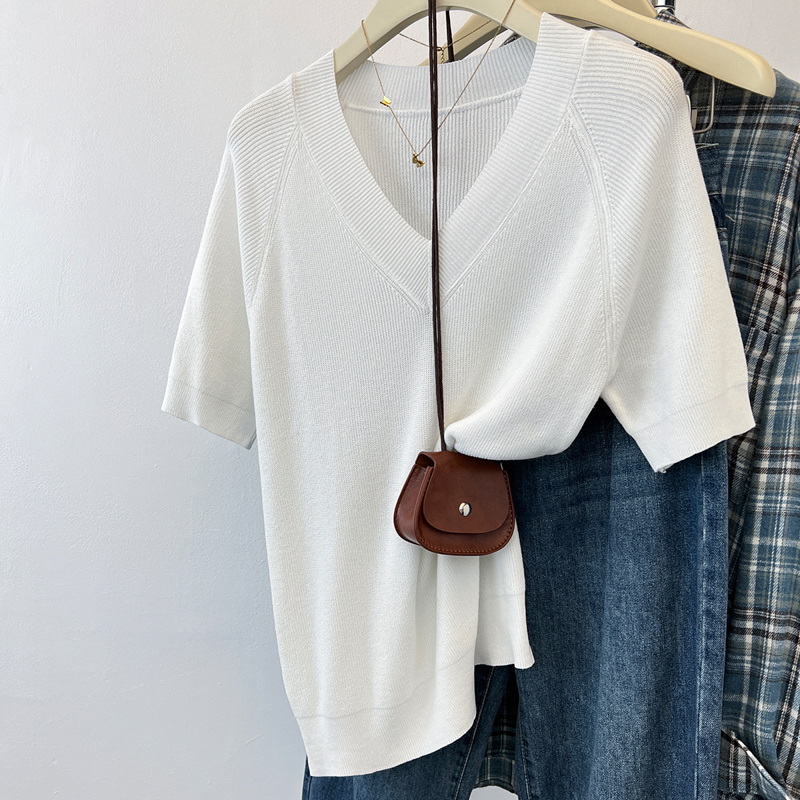 V-neck ice silk T-shirt short sleeve tops for women