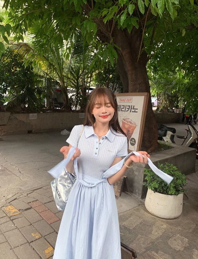 Summer short sleeve blue generous dress for women