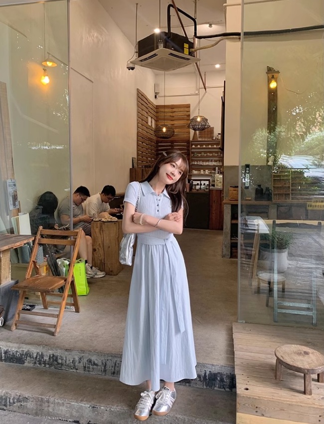 Summer short sleeve blue generous dress for women
