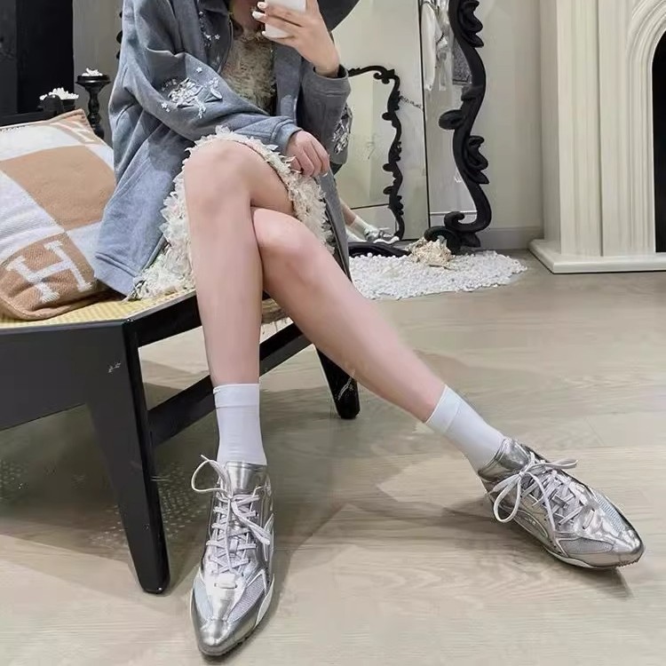 Silver France style shoes pointed Sports shoes