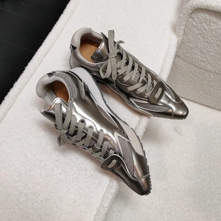 Silver France style shoes pointed Sports shoes