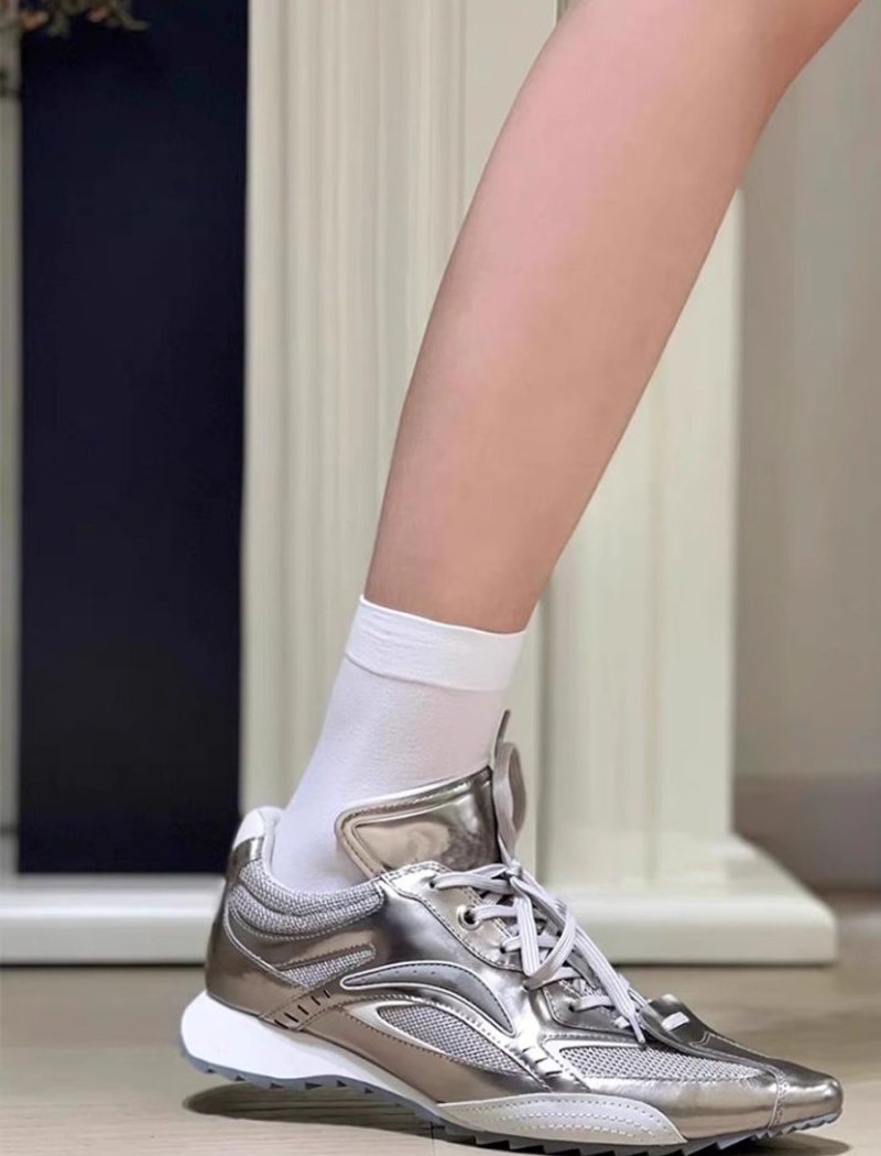 Silver France style shoes pointed Sports shoes