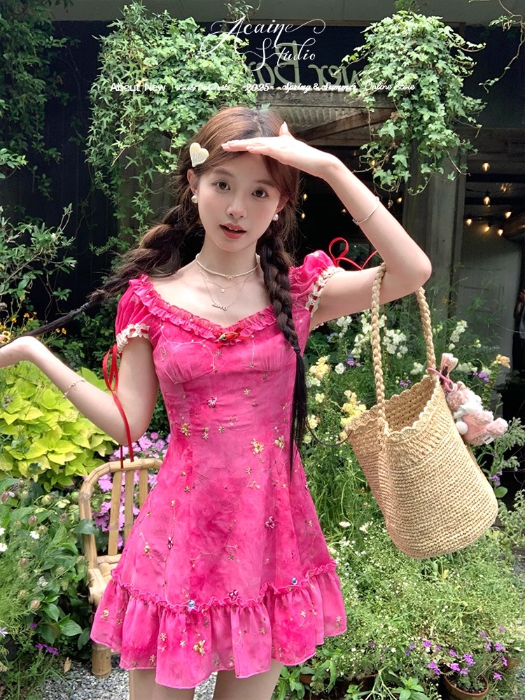 Embroidery tie dye rose-red dress