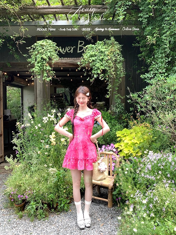 Embroidery tie dye rose-red dress