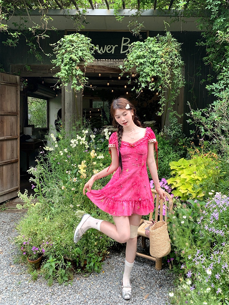 Embroidery tie dye rose-red dress