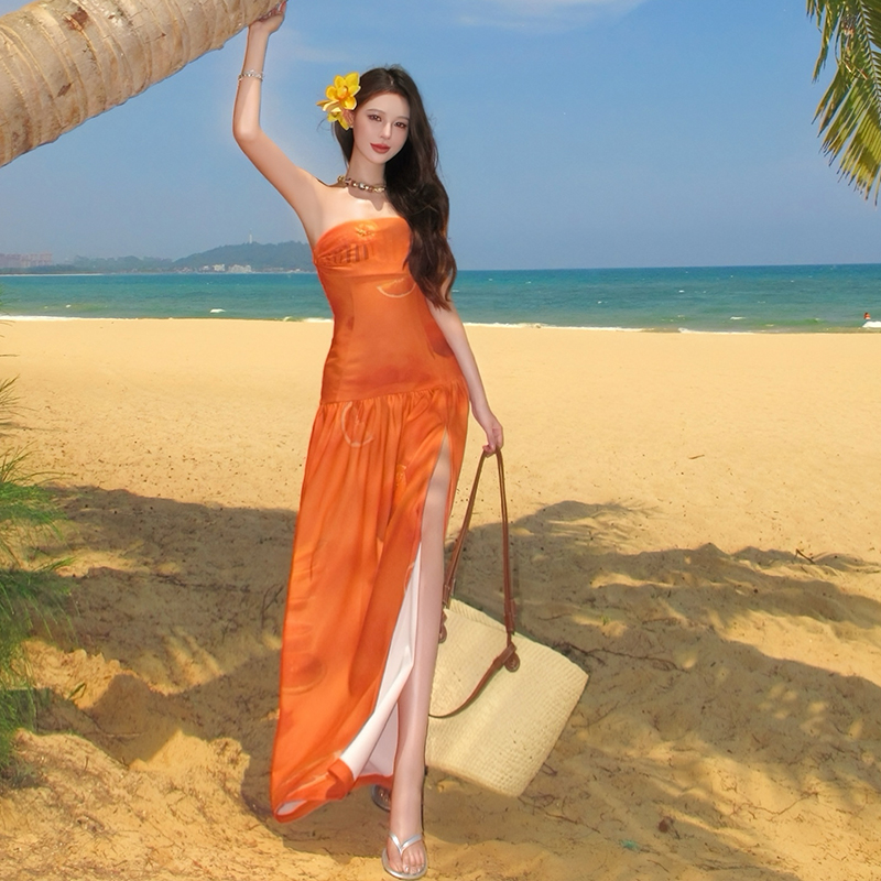 Temperament strapless slim vacation wrapped chest dress