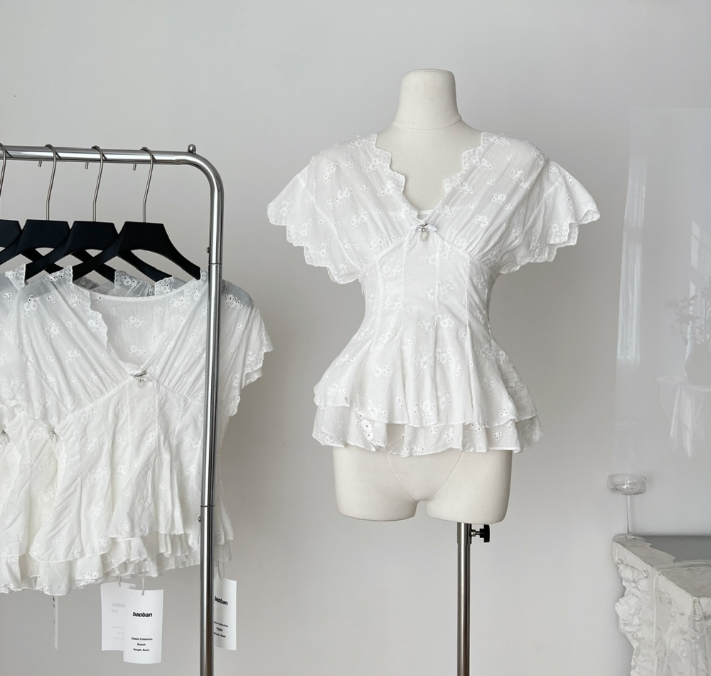 Embroidery V-neck tops summer short sleeve shirt