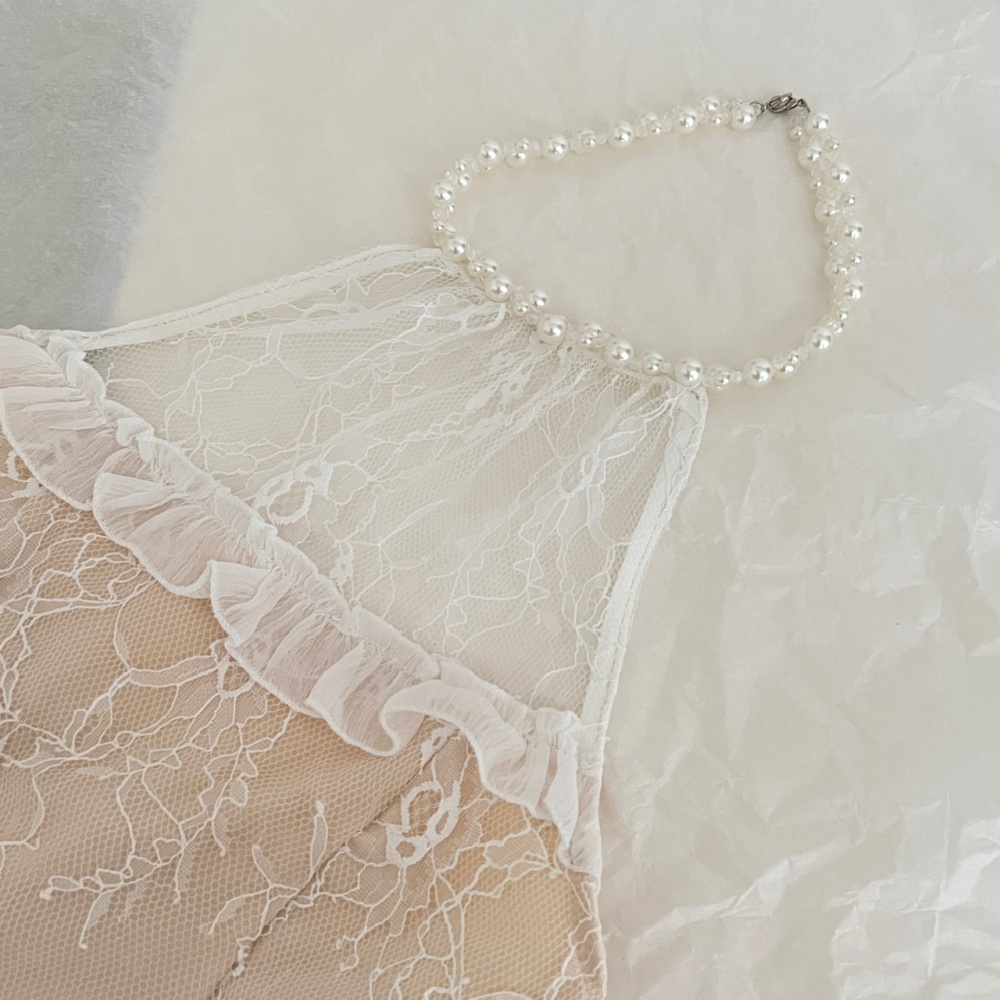 Pearl enticement lace tops halter lotus leaf edges shirts