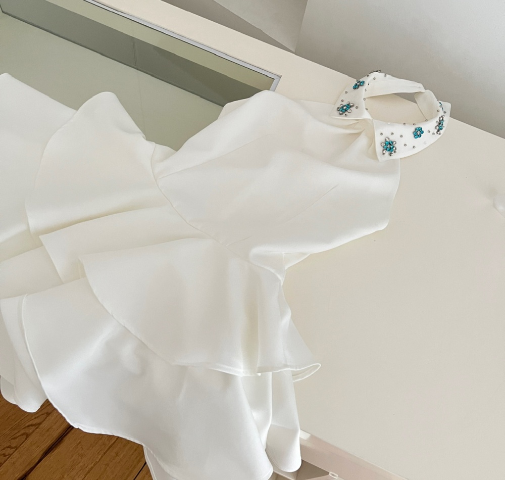 Pinched waist halter dress