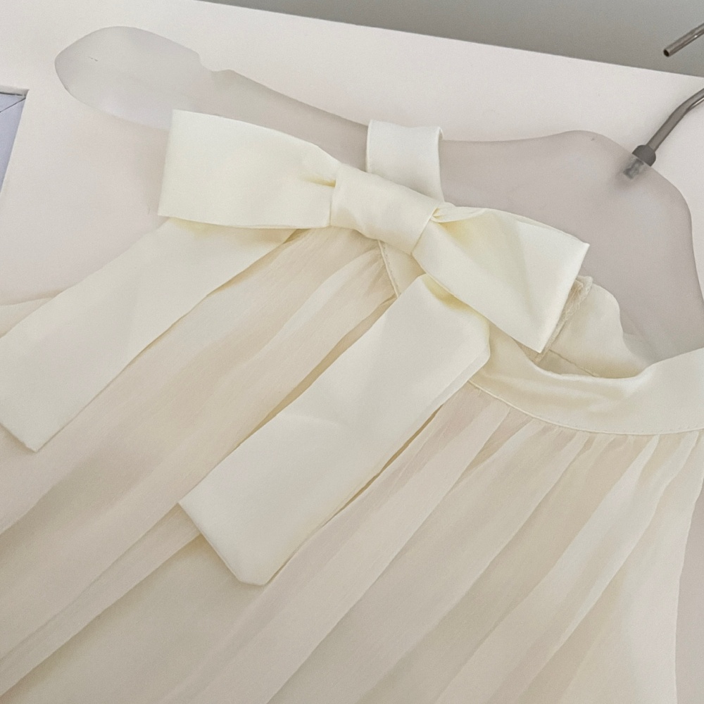 Elegant simple skirt refinement bandage tops a set