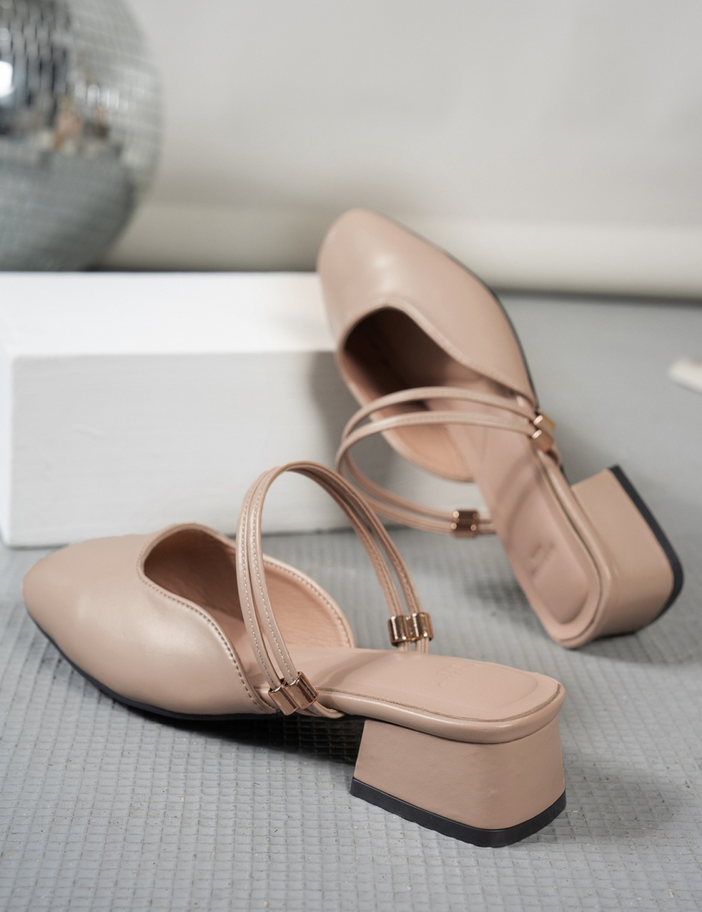 Thick Korean style sandals wear half slippers for women