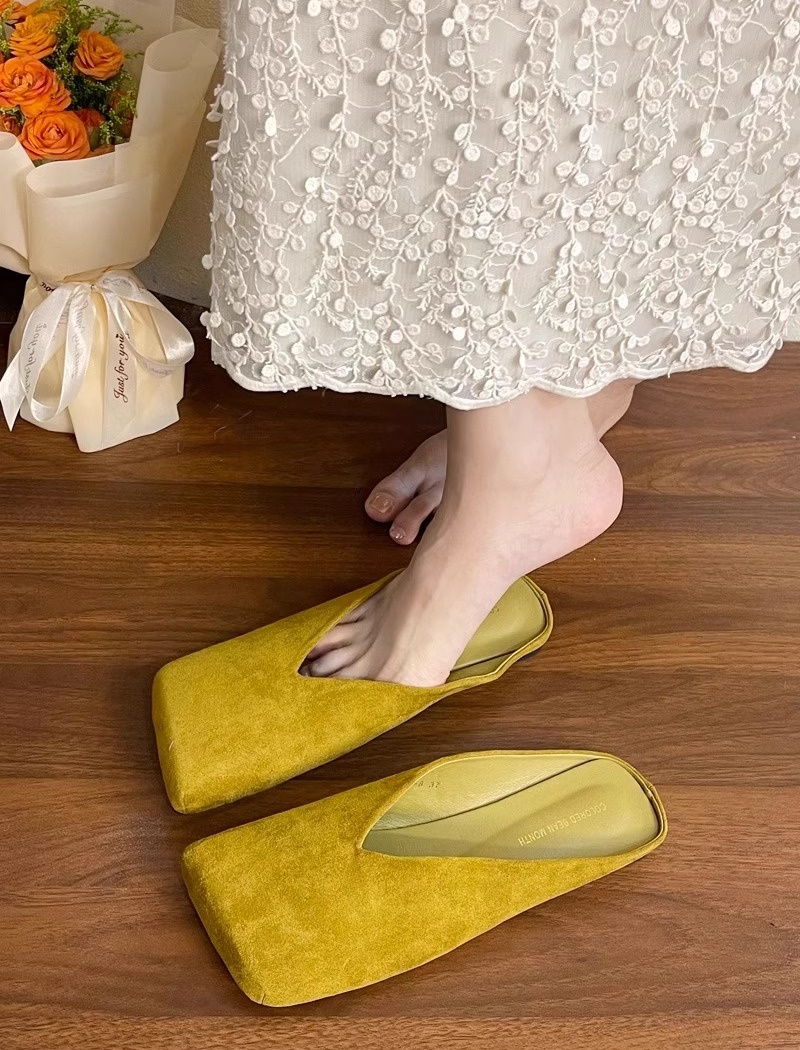 Niche shoes wears outside slippers for women