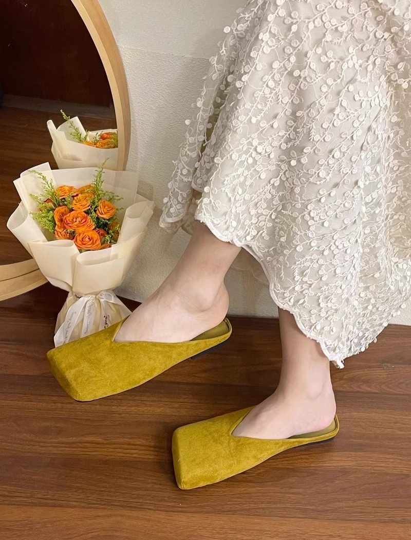 Niche shoes wears outside slippers for women