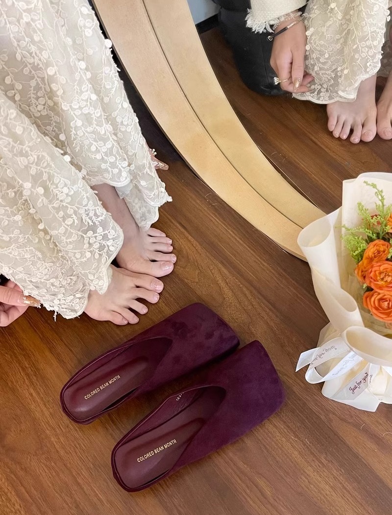 Niche shoes wears outside slippers for women