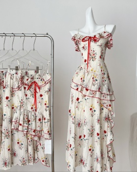 Wear short skirt floral strap dress a set
