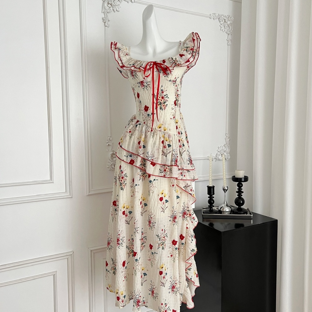 Wear short skirt floral strap dress a set