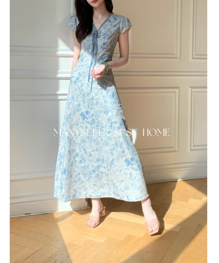 Was white printing elegant blue short sleeve pinched waist dress