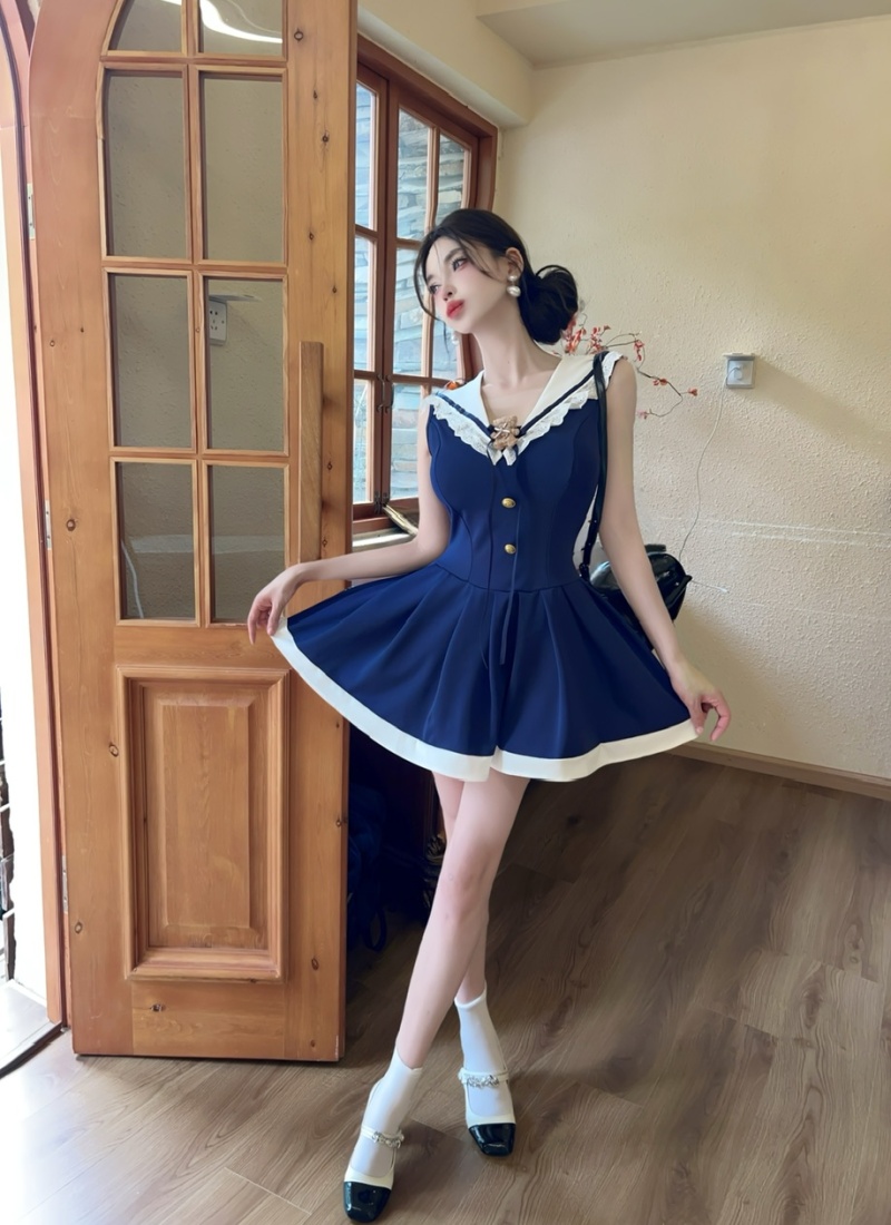Pinched waist sexy short big skirt lapel college style dress