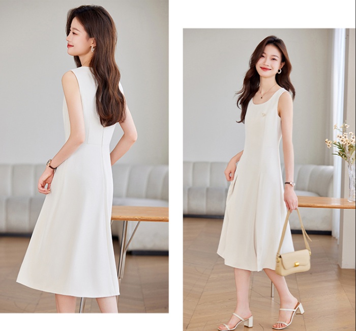 Summer white work clothing inside the ride dress for women
