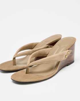 Seaside summer slippers fashion trifle  for women
