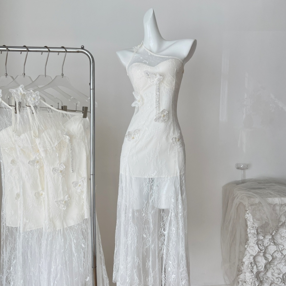 Temperament white pinched waist strapless dress