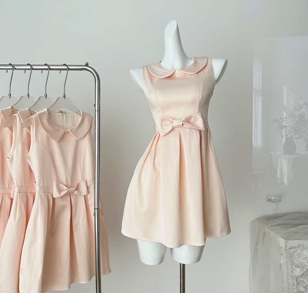 Pinched waist sleeveless dress doll collar satin vest