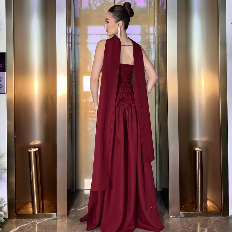 Sexy back bandage splice wrapped chest dress for women